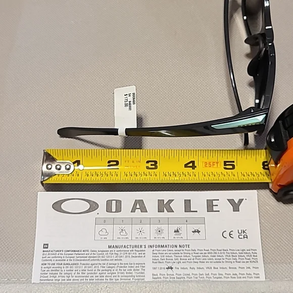 OAKLEY SUNGLASSES - Picture 11 of 11